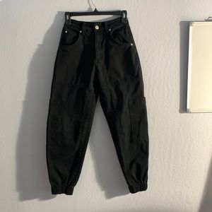 berksha cargo pants
